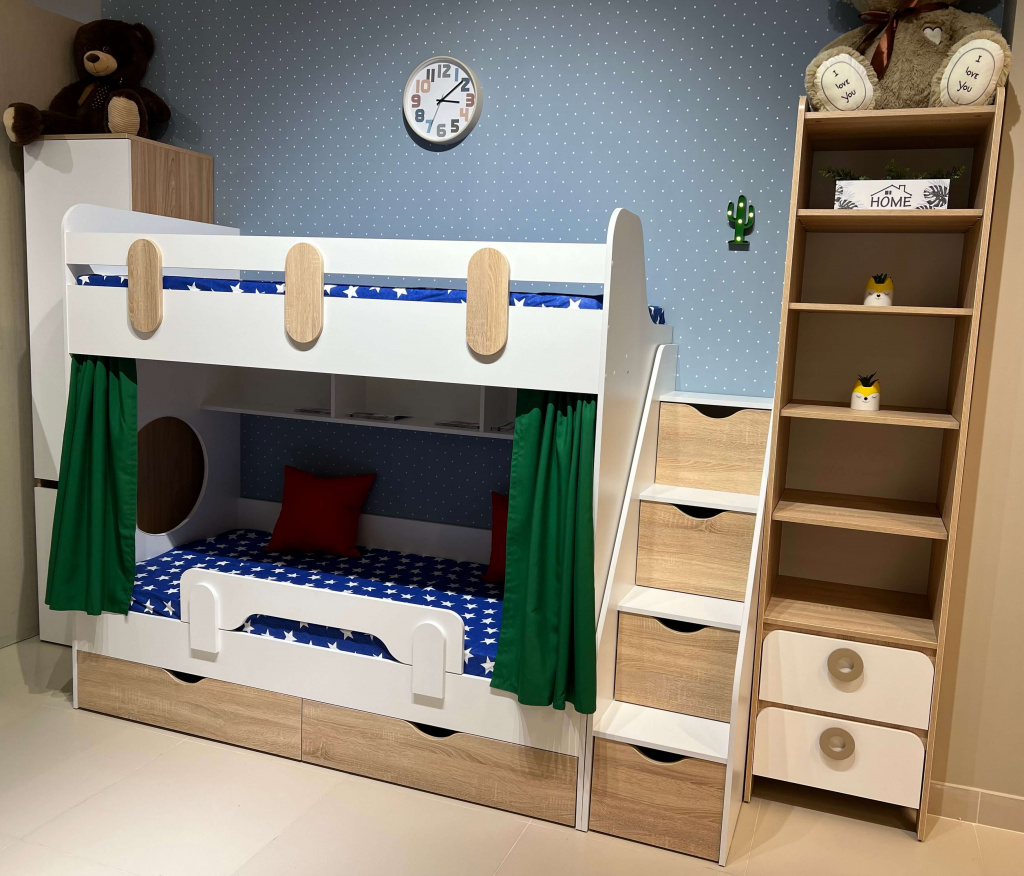 двухэтажная кровать