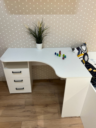 Стол угловой Престиж с 3 ящиками (цвет белый) от Династия Kids