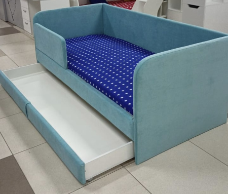 Мягкая кровать Nepos 90х200 (универсальный бортик). Велюр Тедди 335 (бирюзовый) от Династия Kids